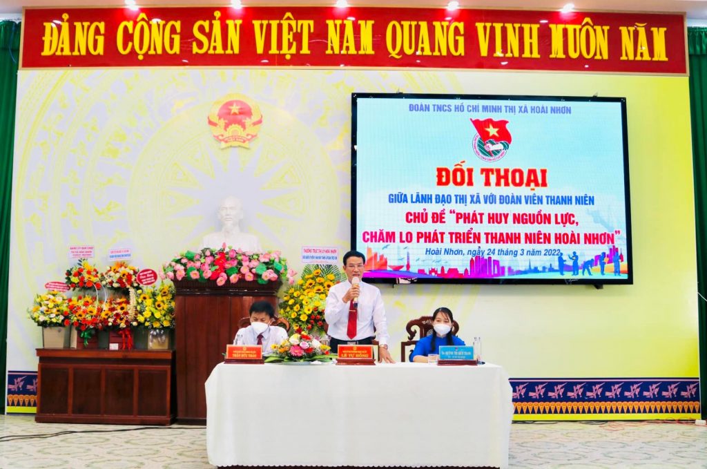 Hoài Nhơn: Tổ chức Chương trình đối thoại giữa lãnh đạo thị xã với đoàn ...